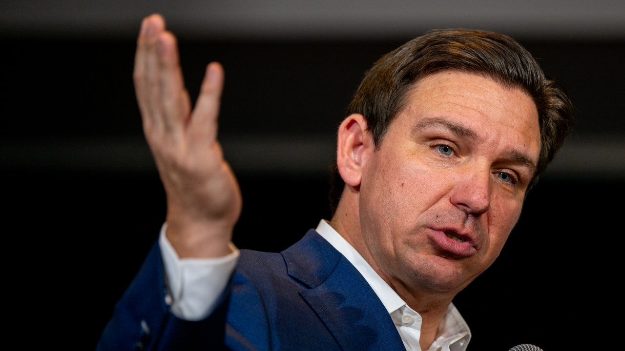 Ron DeSantis Drops Out of Presidential Race Ahead of New Hampshire Primary