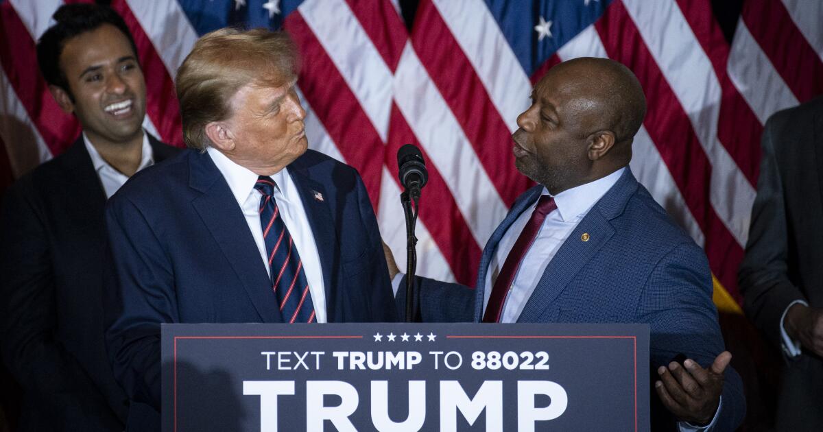 Column: Tim Scott, the only Black GOP senator, now loves Trump. It’s not a good look