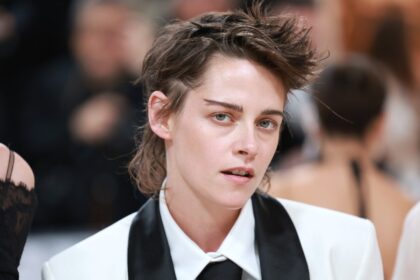 Kristen Stewart Roasts Trump for Tweeting About Her Robert Pattinson Breakup: “F–k You, Bitch!”