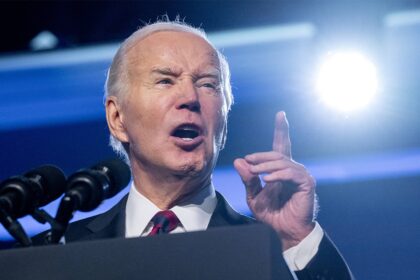 Biden aides panicked over classified document report containing ’embarrassing details,’ photos: Report