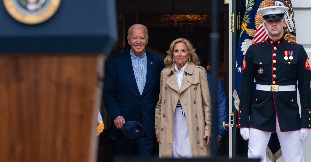 Varying Treatment of Biden and Trump Puts Their Parties in Stark Relief