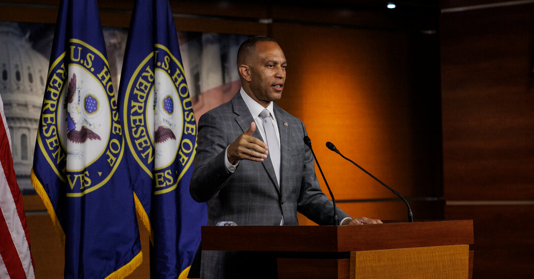 Hakeem Jeffries Plans to Discuss Biden’s Candidacy With Top House Democrats