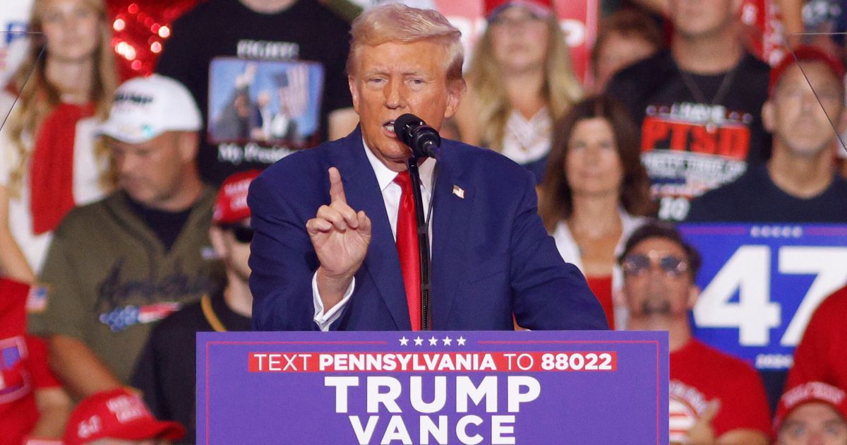 Trump Zigzags Between Economic Remarks And Personal Insults At Rally In Critical Pennsylvania