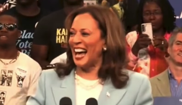 Flashback: Kamala Harris Chastises Americans For Saying ‘Merry Christmas’ Without Giving Amnesty to ‘Dreamers’