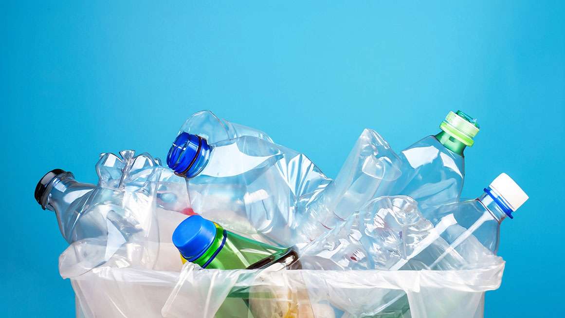 Plastics Are Better for the Climate Than Aluminum and Glass