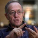 Alan Dershowitz announced his departure from the Democratic Party