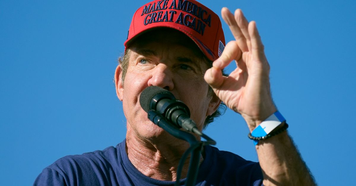 Dennis Quaid's Ex-Fiance Calls Him Out For Supporting Trump