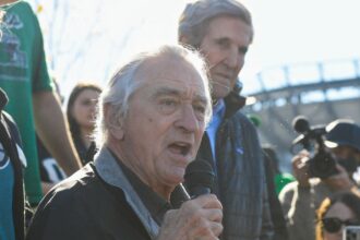 Robert De Niro Takes Goal Line Stand Against Trump At Eagles Tailgate Party