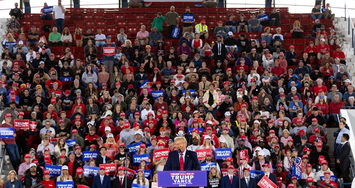 Donald Trump's Rally Sizes Are Dwindling