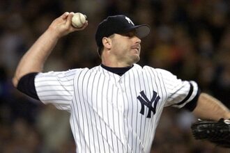 Yankees great Roger Clemens fires off message to those who said they’d leave US if Trump won election