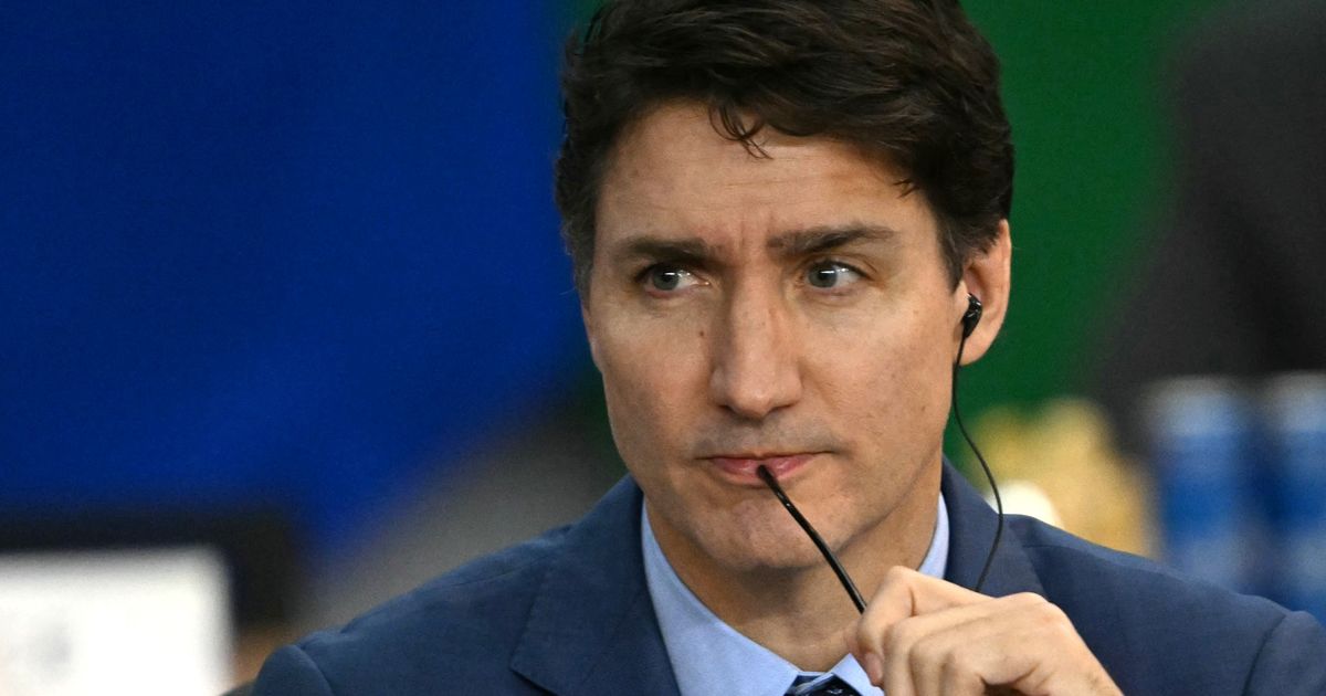 Canadian Prime Minister Trudeau Flies To Florida To Meet With Trump