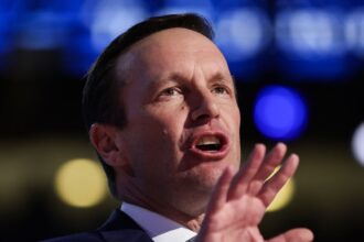 Chris Murphy Urges Dems To Show ‘Some Fight Right Now’ Against Trump’s Intimidation Plan