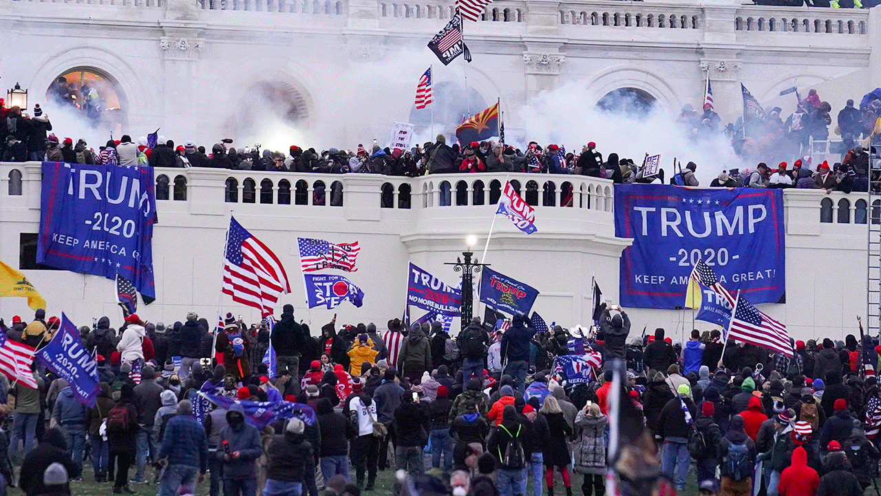 CNN panel sees ‘parallels’ between South Korean president declaring martial law and Trump, Jan. 6 riots