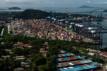 La creciente influencia de China sobre los puertos mundiales causa preocupación en Washington