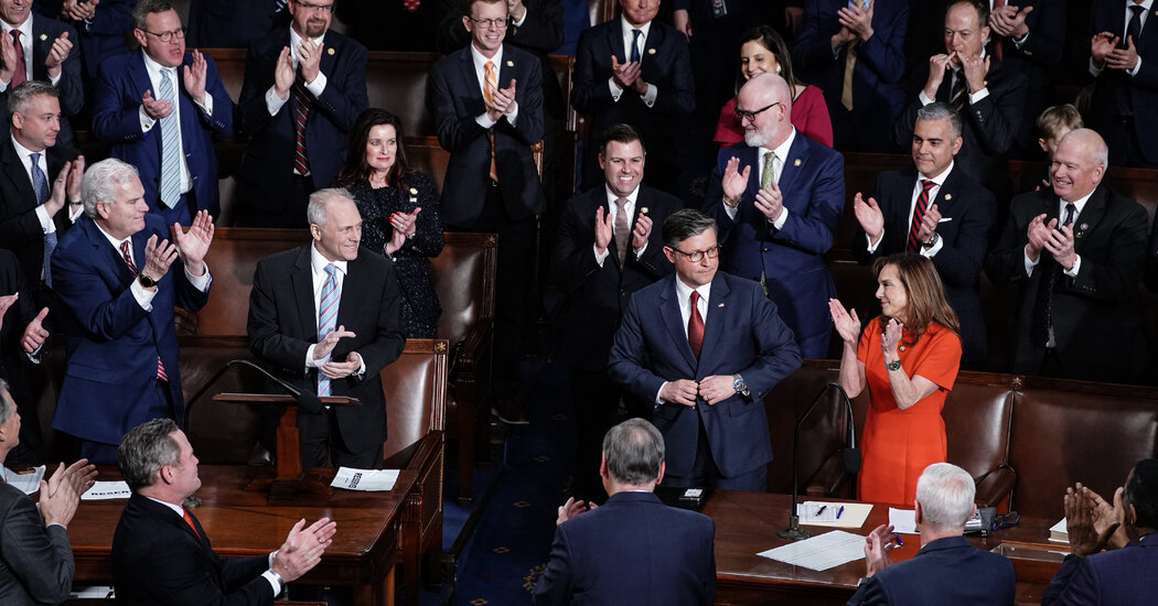 Mike Johnson Re-elected as House Speaker After Chaotic Vote