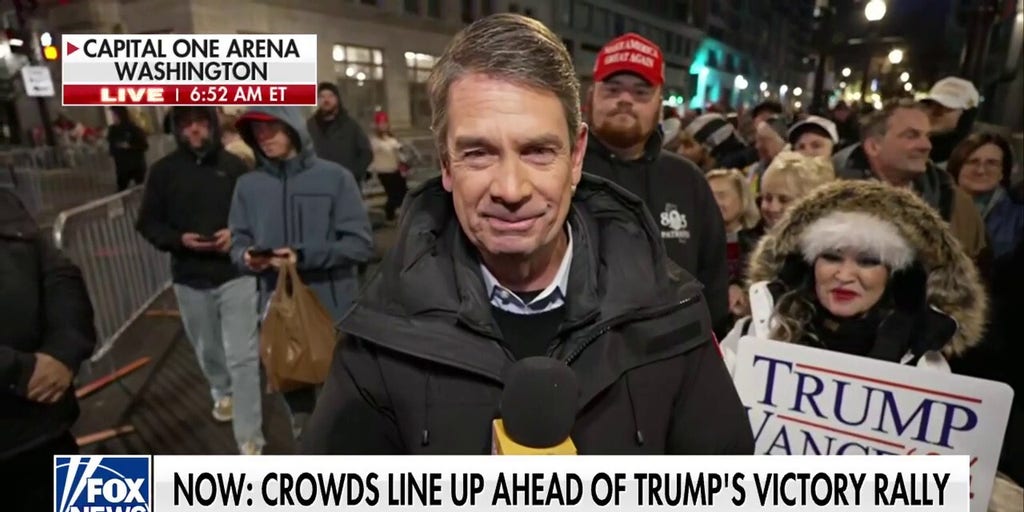 Crowds gather in DC ahead of Trump's victory rally