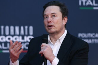 Musk Said to Have Intervened to Help Free Italian Jailed in Iran