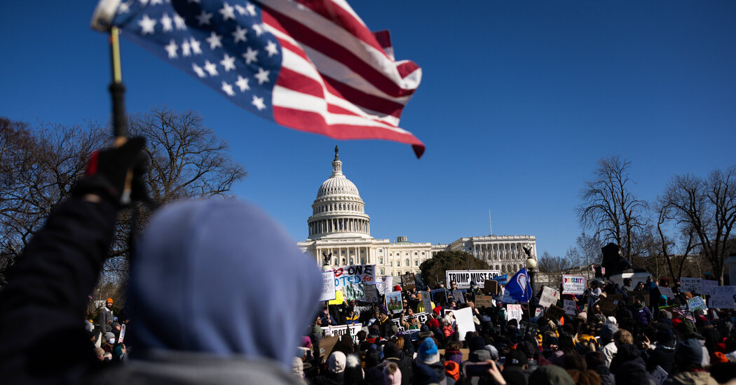 Thousands Protest on Presidents’ Day, Calling Trump a Tyrant ‘King’