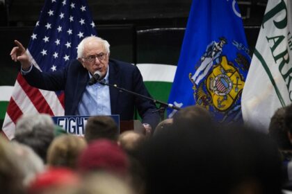 Bernie Sanders Is Packing Arenas on His Anti-oligarchy Tour: “People Are Really, Really Concerned”